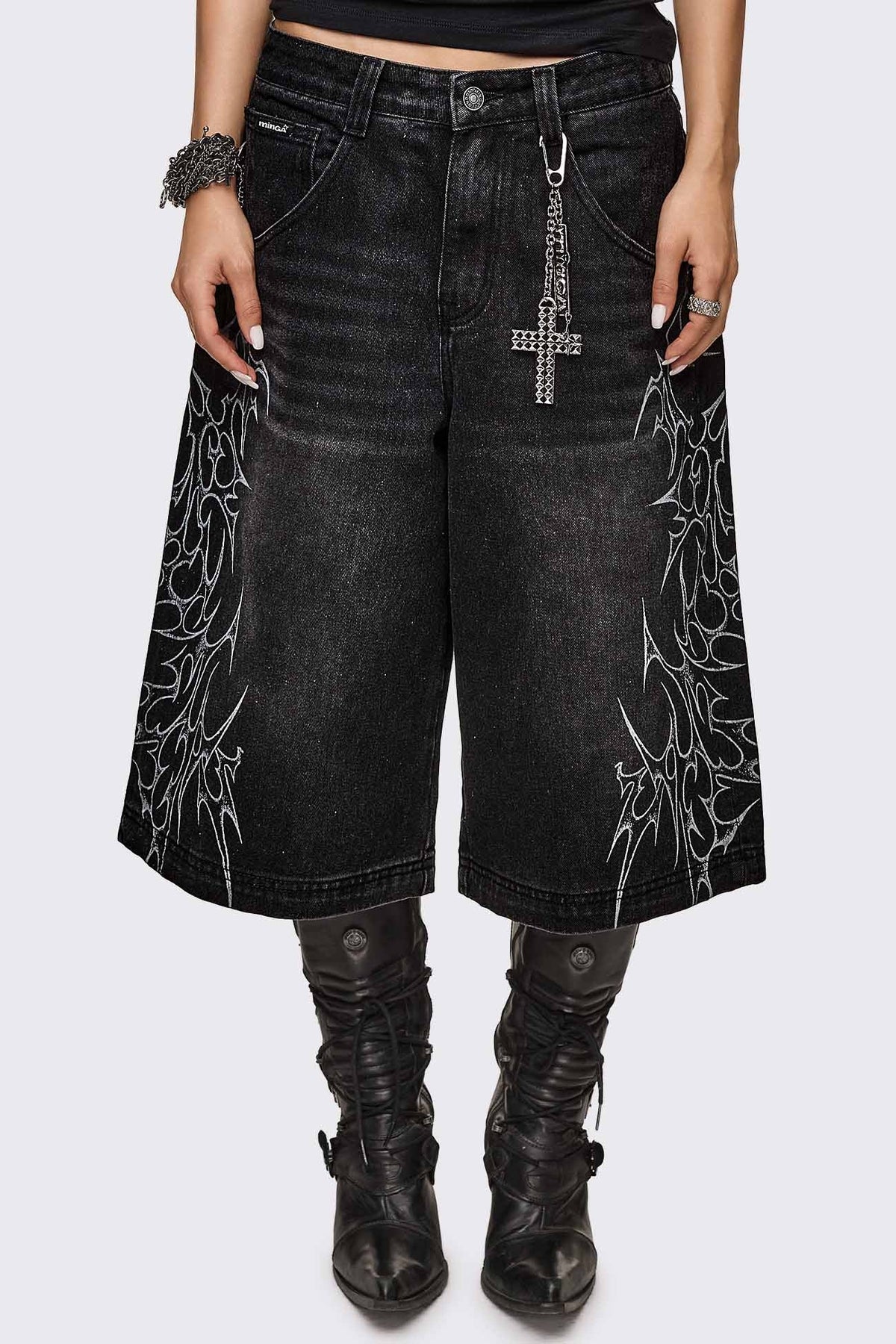 Blaze Graphic Washed Jorts