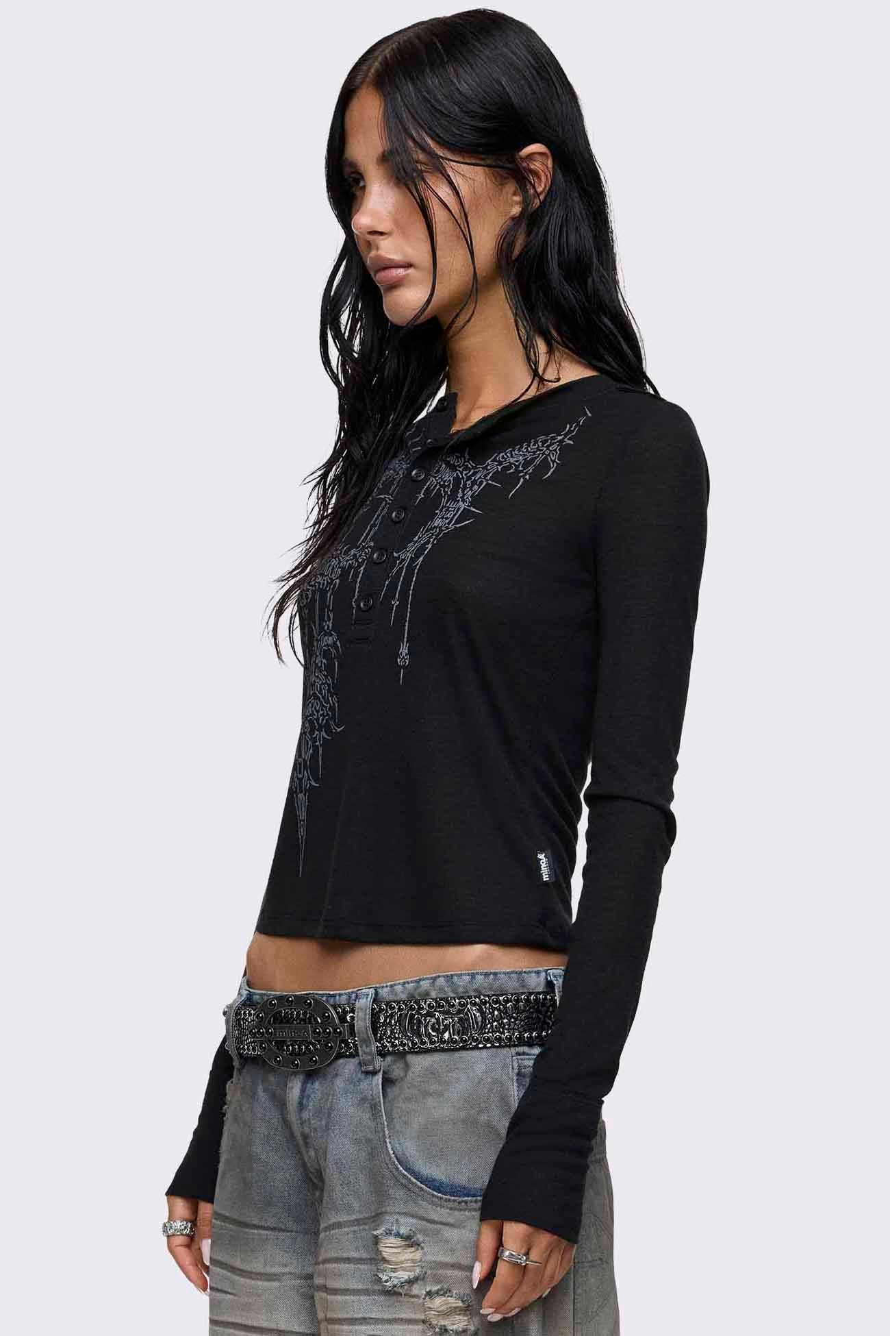 Noa Black Graphic Henley